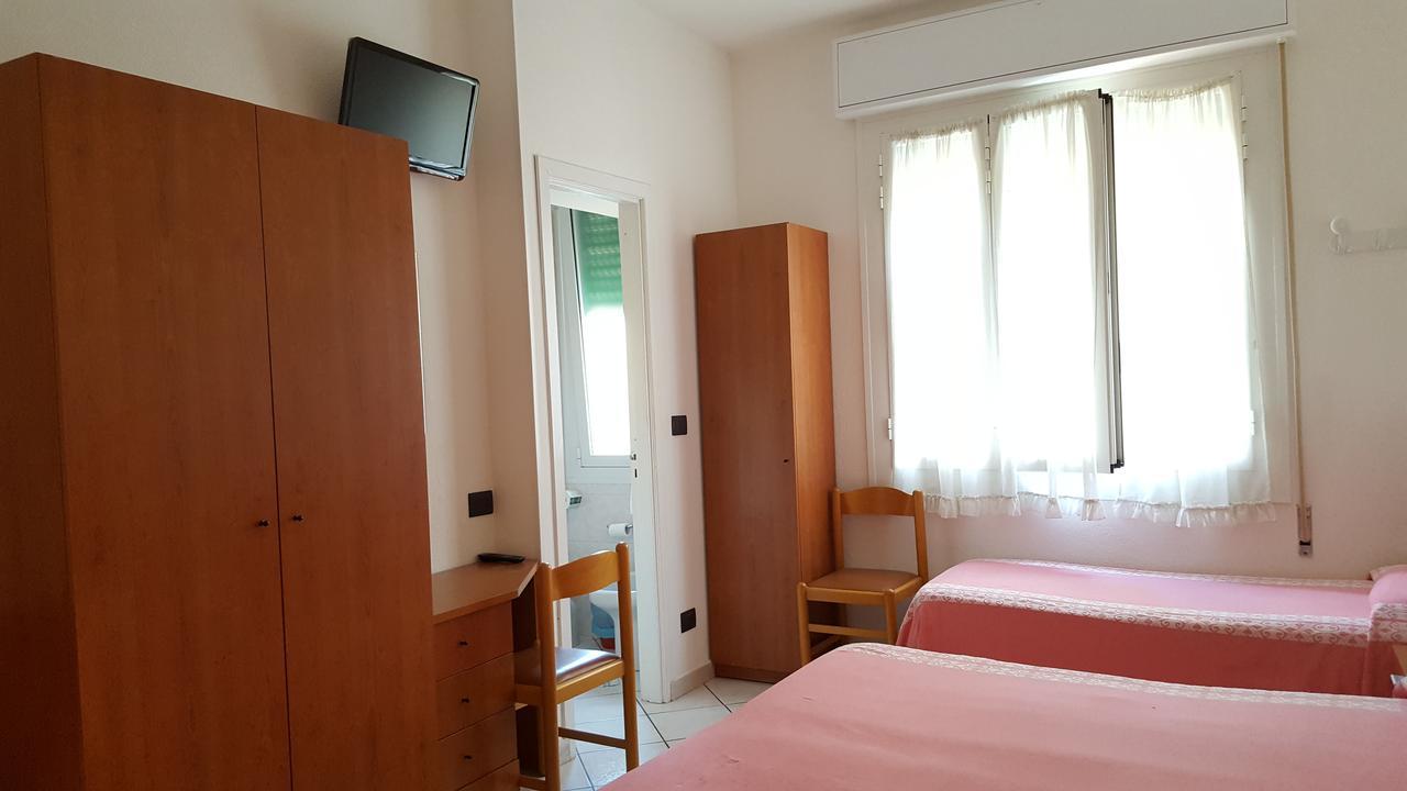 Hotel Fortuna San Bartolomeo Al Mare Luaran gambar